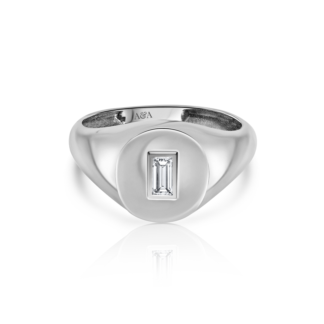 Signet ring with diamond center