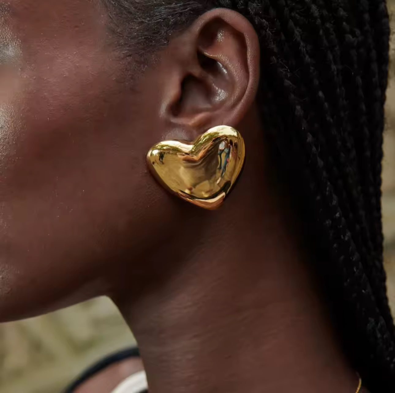 GOLDEN LOVE EARRINGS
