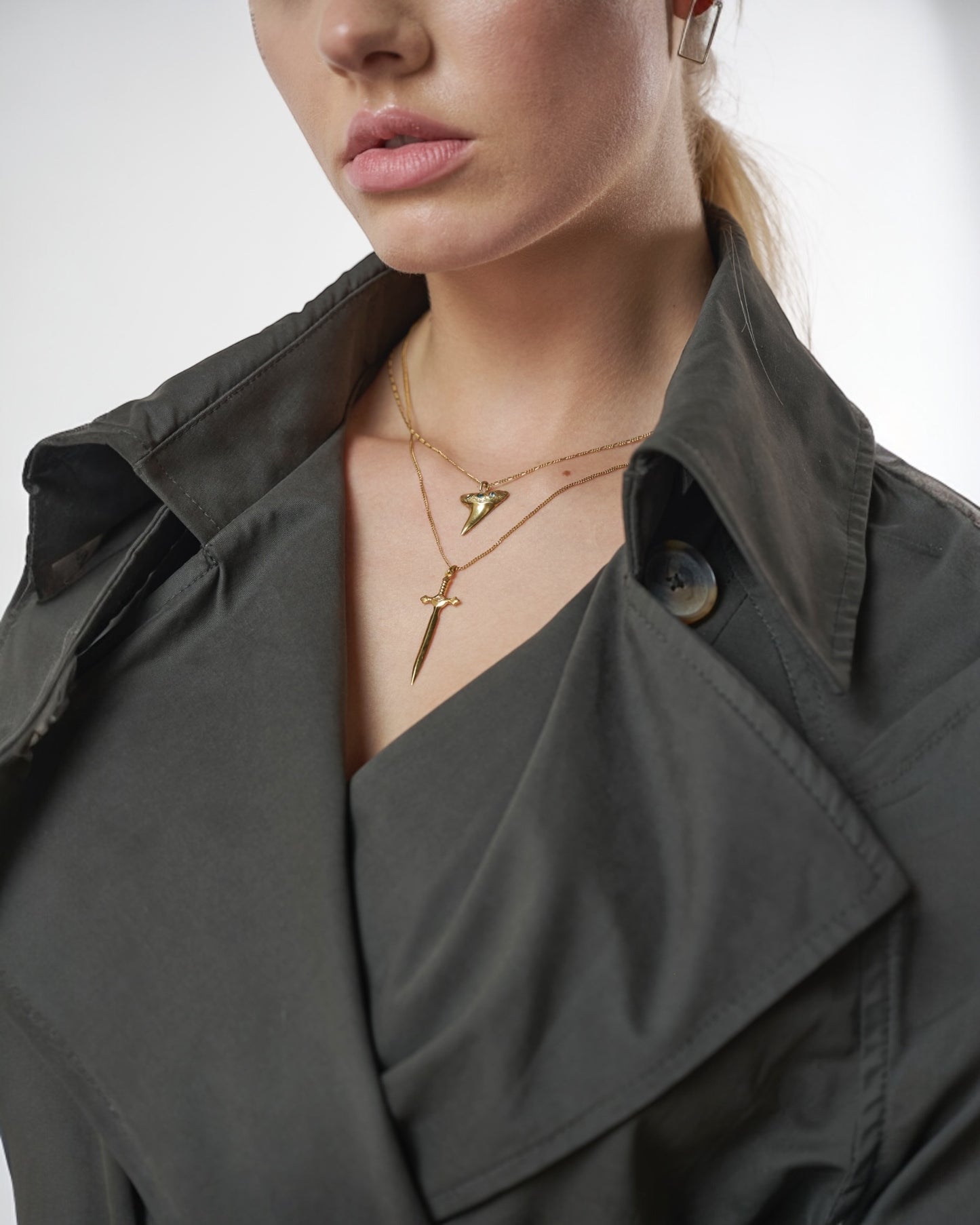 GOLD SWORD NECKLACE